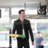 cara main kartu as kepala sekolah kehormatan Lee Man-soo